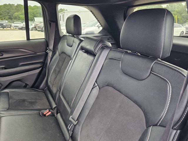 Used 2024 Jeep Grand Cherokee Altitude AWD/4WD image 31