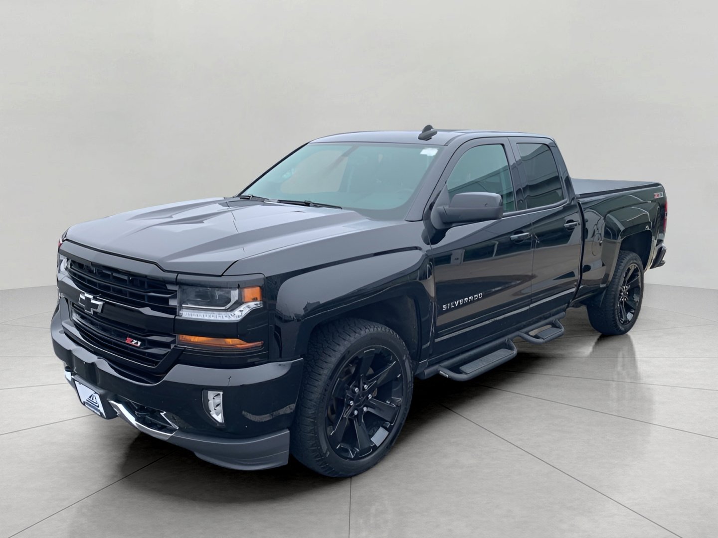 Used 2017 Chevrolet Silverado 1500 LT w/ All Star Edition image 4