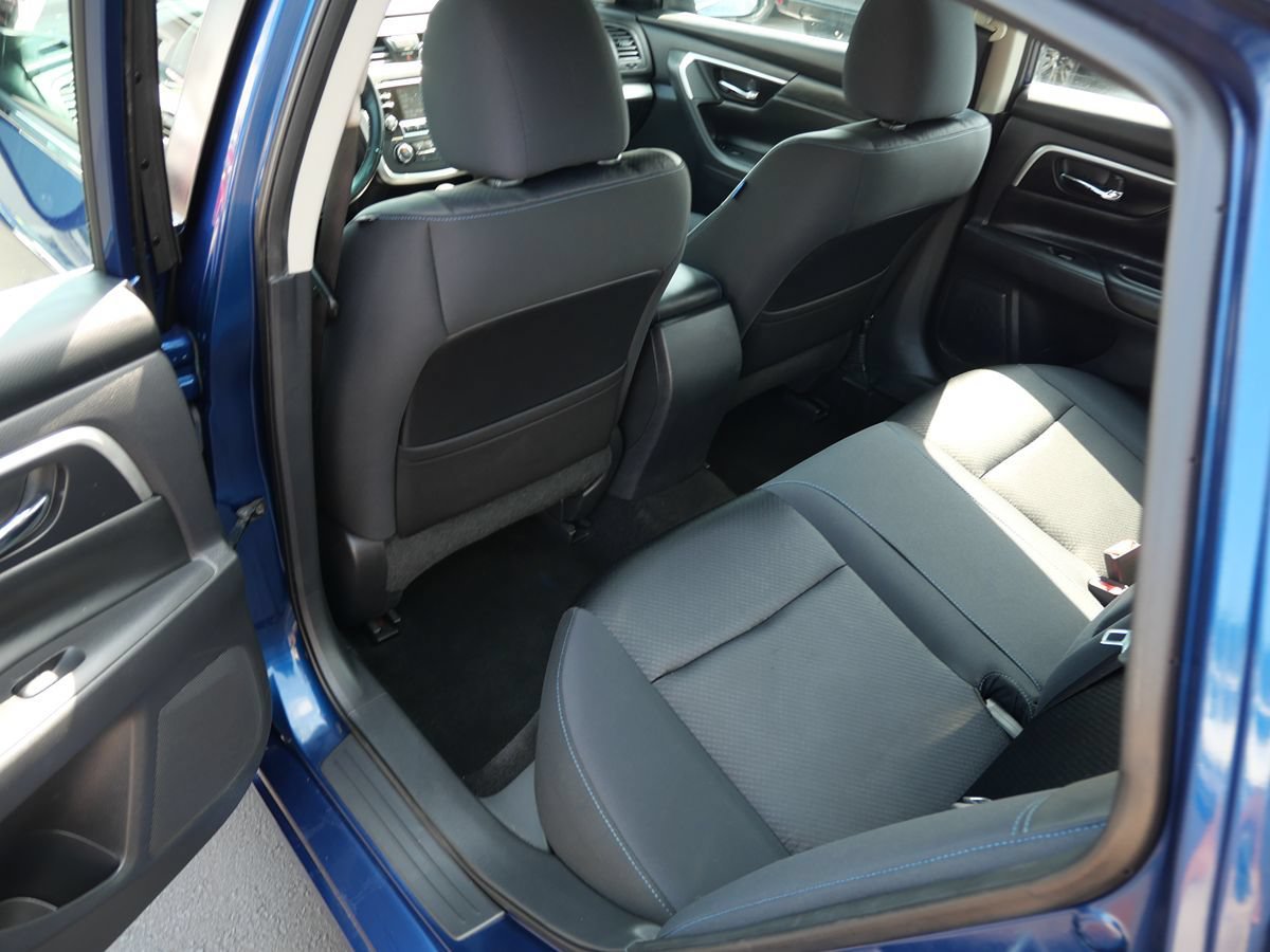 Used 2017 Nissan Altima 2.5 SR FWD image 17