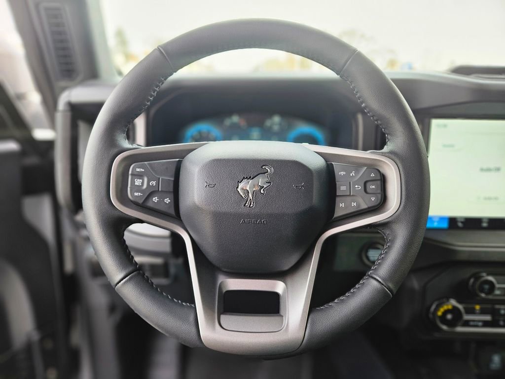 New 2025 Ford Bronco Badlands w/ Black Appearance Package AWD/4WD image 22