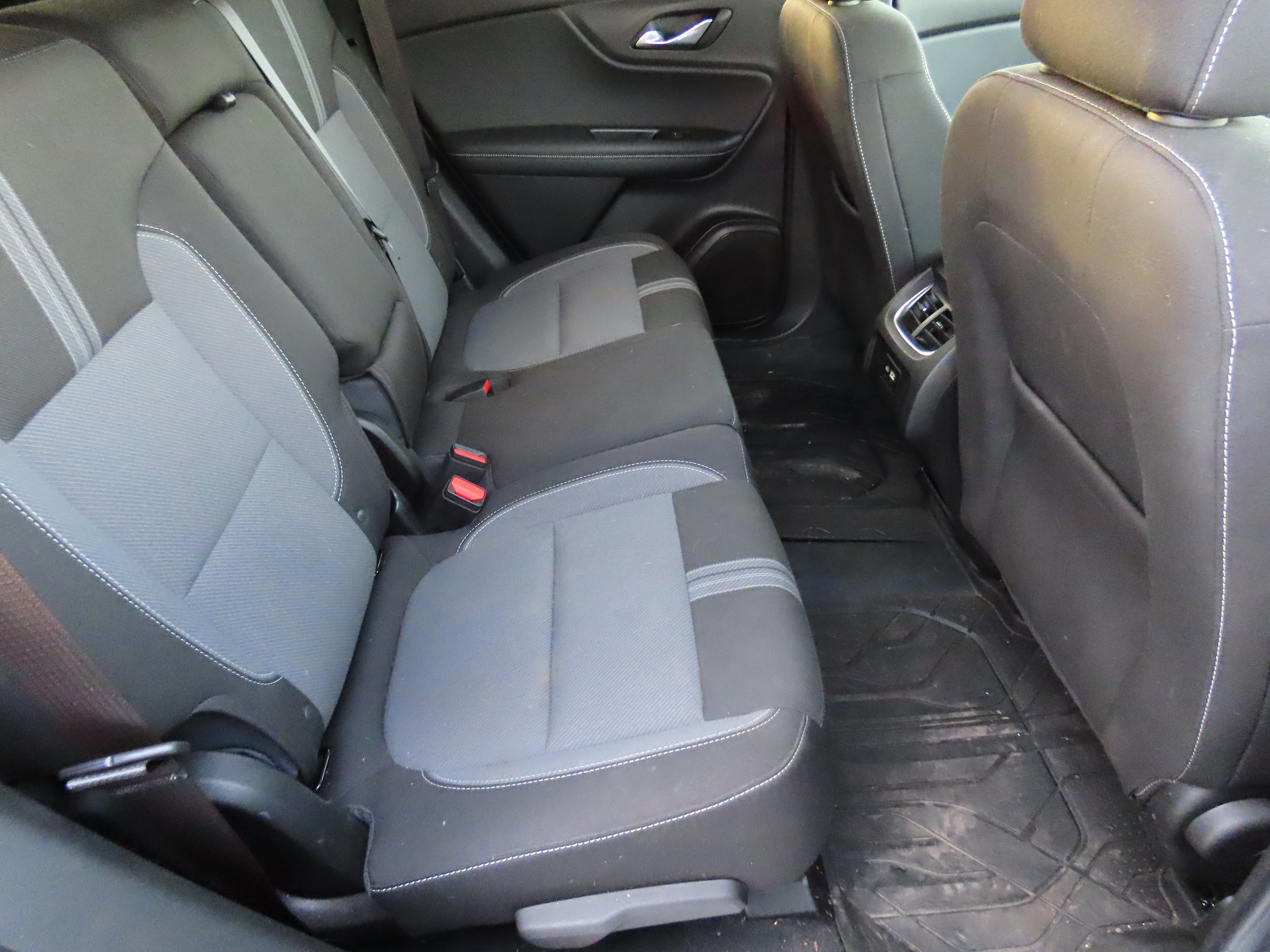 Used 2023 Chevrolet Blazer LT w/ Convenience Package image 12