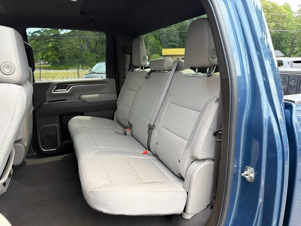 Used 2025 Chevrolet Silverado 2500 LT w/ Convenience Package AWD/4WD image 19