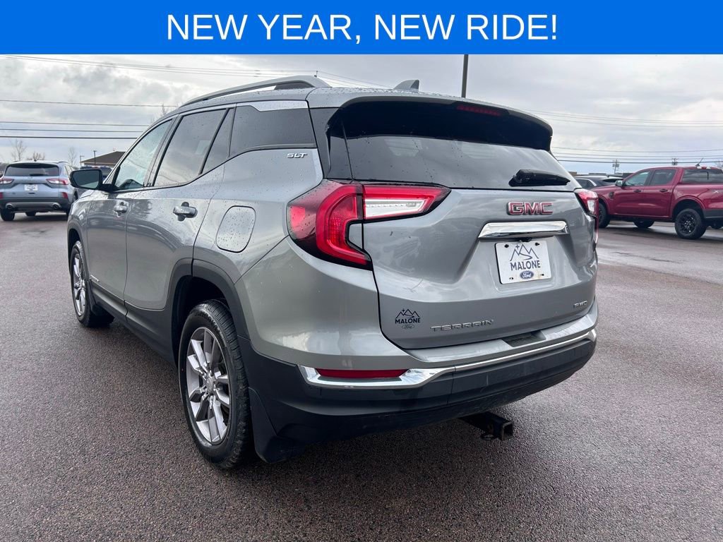 Used 2024 GMC Terrain SLT image 4