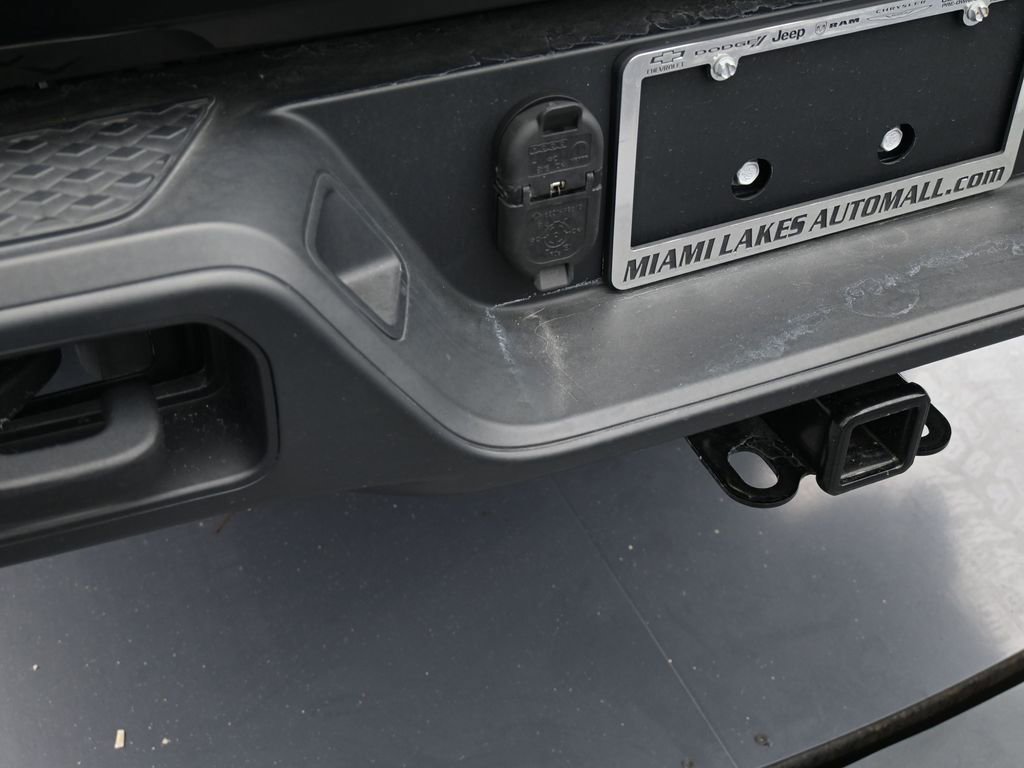 Used 2024 Jeep Gladiator Sport image 39