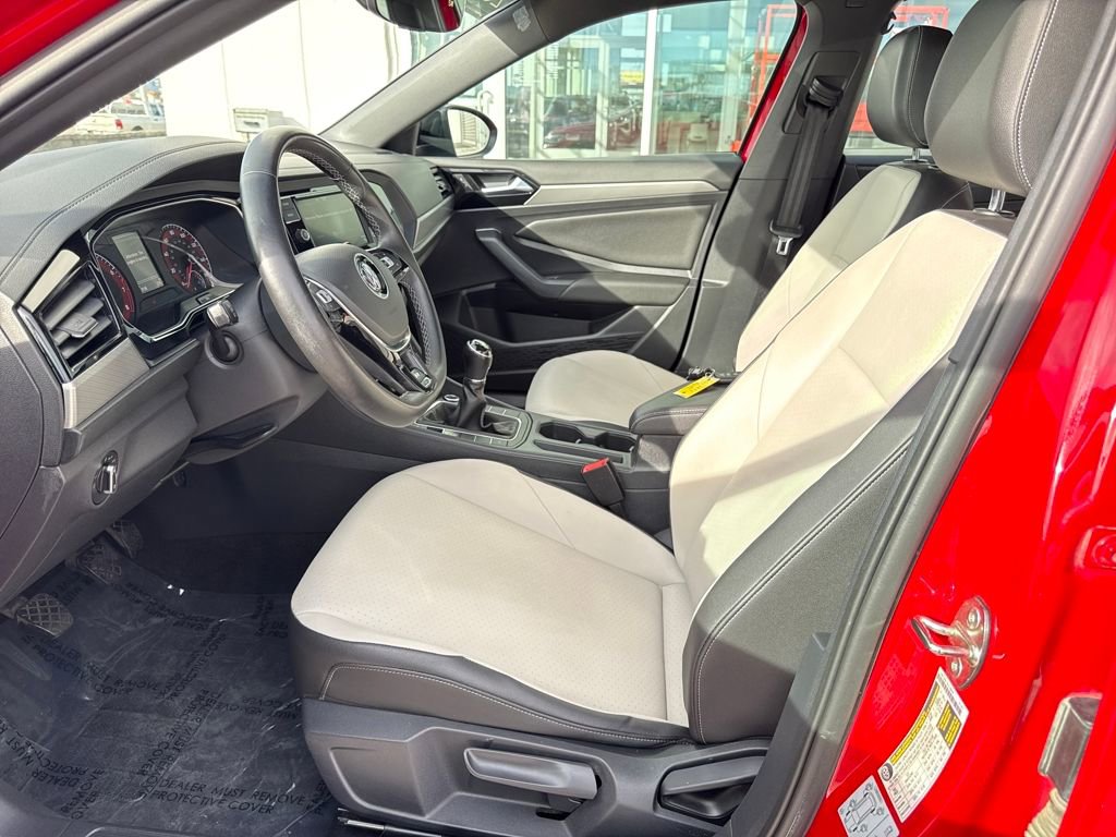 Certified 2021 Volkswagen Jetta R-Line image 11