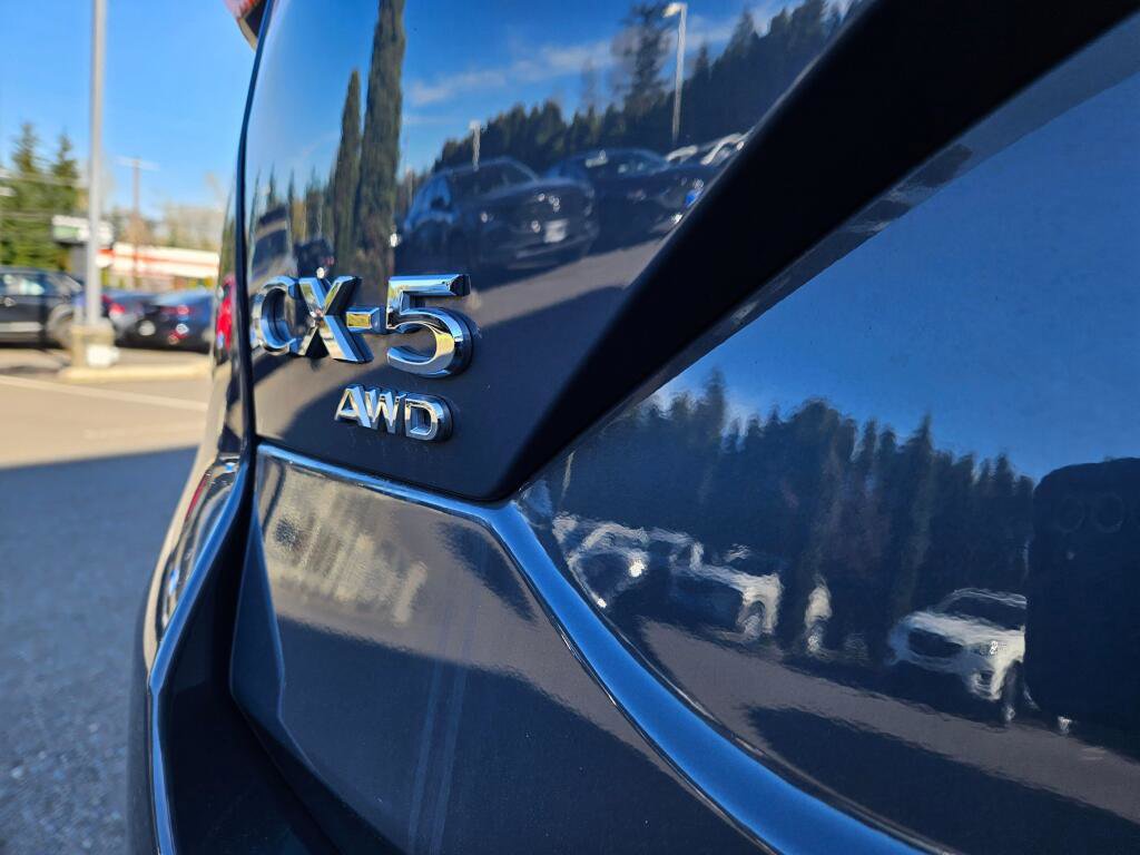 Certified 2021 MAZDA CX-5 Carbon Edition image 10