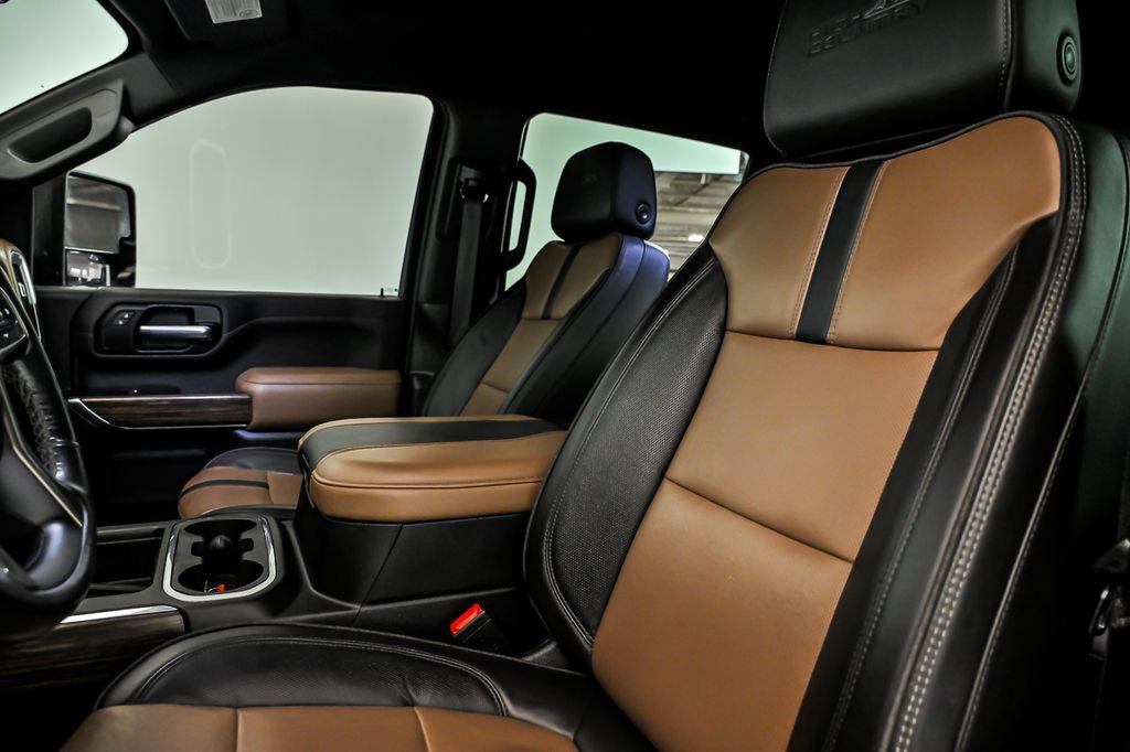 Used 2023 Chevrolet Silverado 3500 High Country image 14