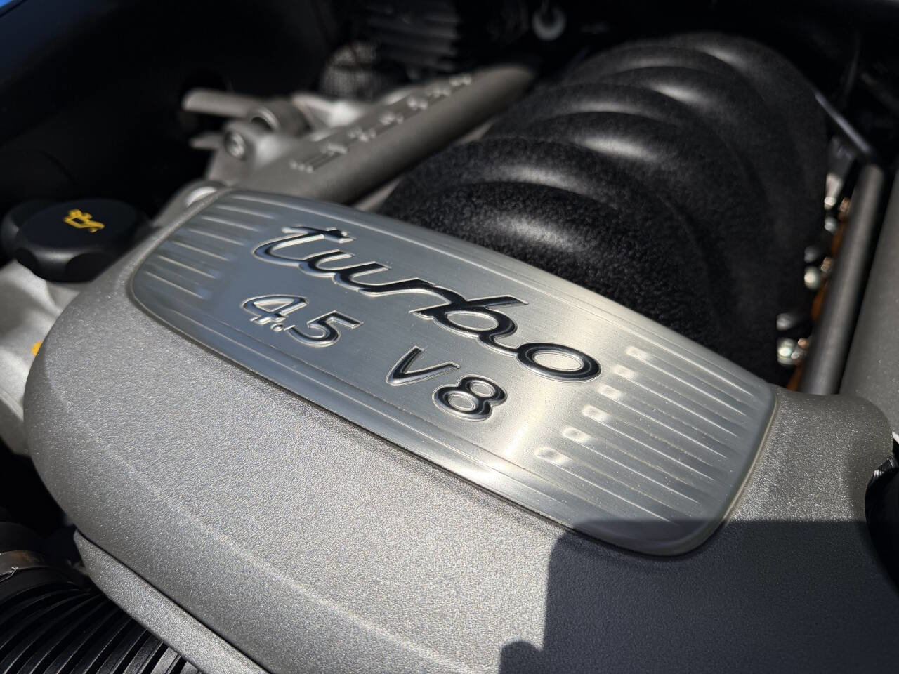 Used 2005 Porsche Cayenne Turbo AWD/4WD image 33