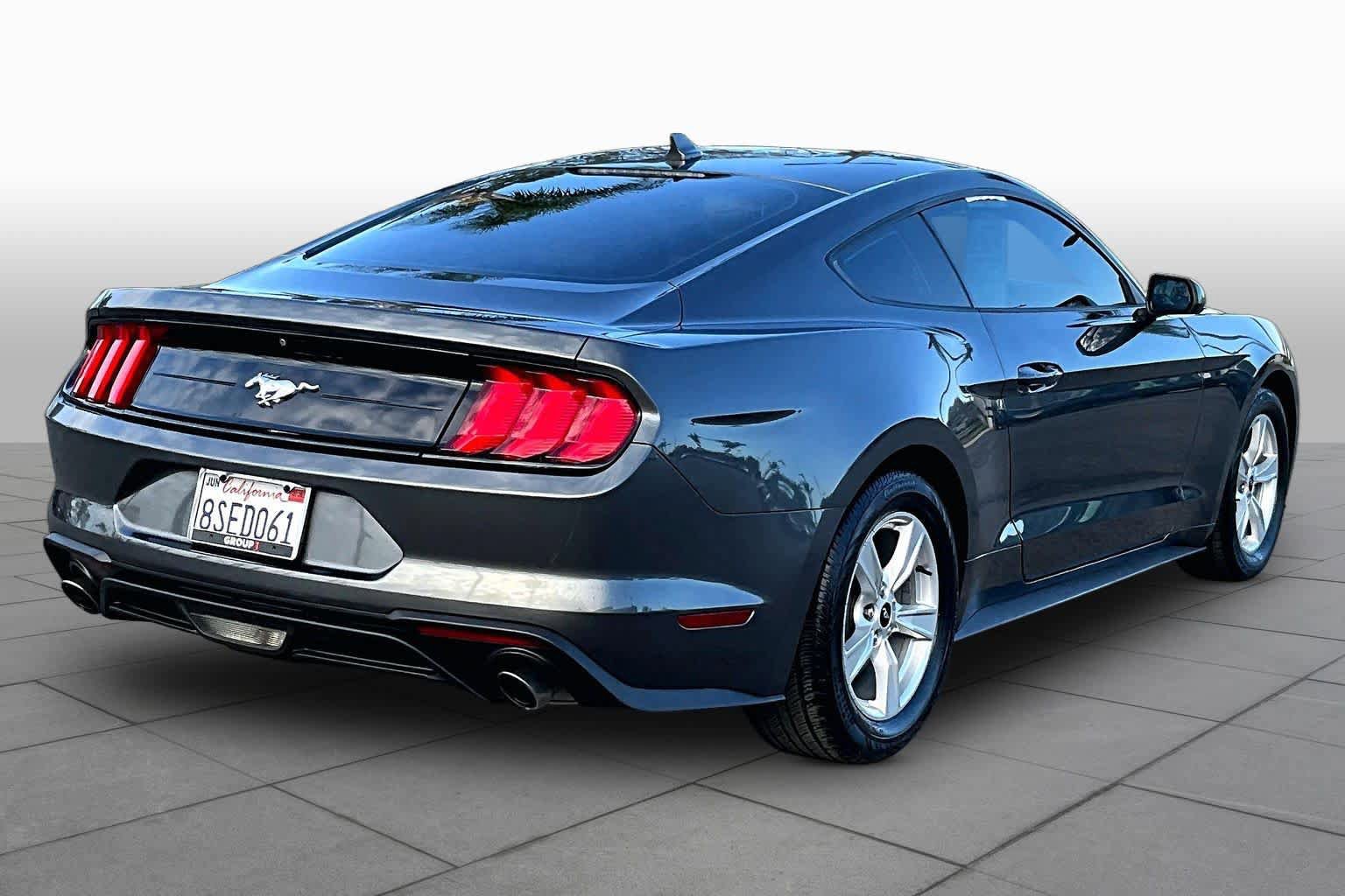 Used 2020 Ford Mustang Coupe RWD image 12