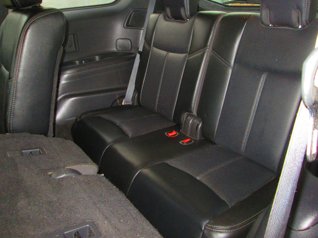 Used 2017 Nissan Pathfinder Platinum image 10