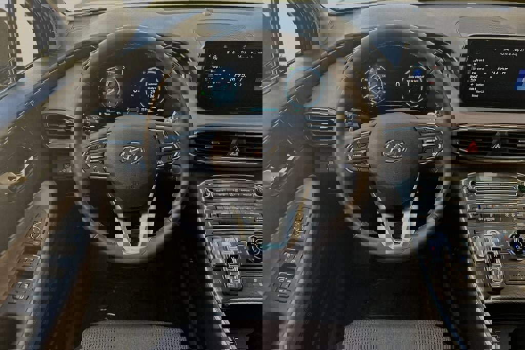 Used 2023 Hyundai Santa Fe SEL Convenience image 12