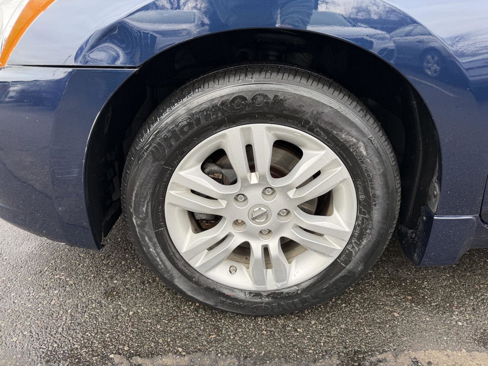 Used 2010 Nissan Altima 2.5 SL w/ SL Pkg image 7