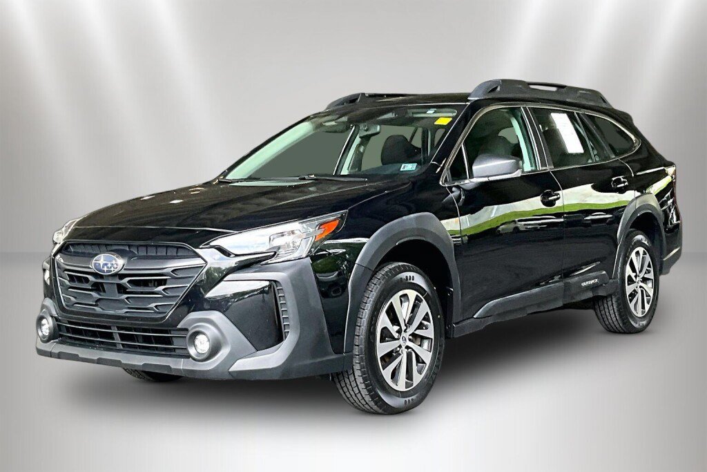 Certified 2024 Subaru Outback AWD/4WD image 3