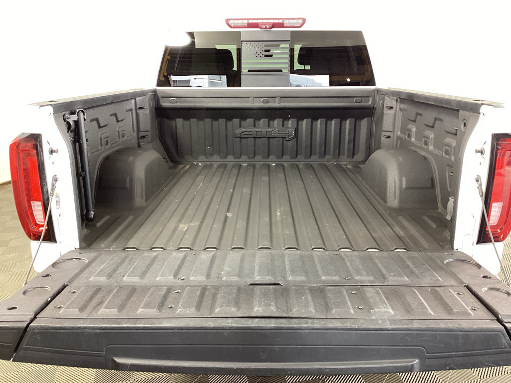 Used 2021 GMC Sierra 1500 AT4 w/ Technology Package AWD/4WD image 14