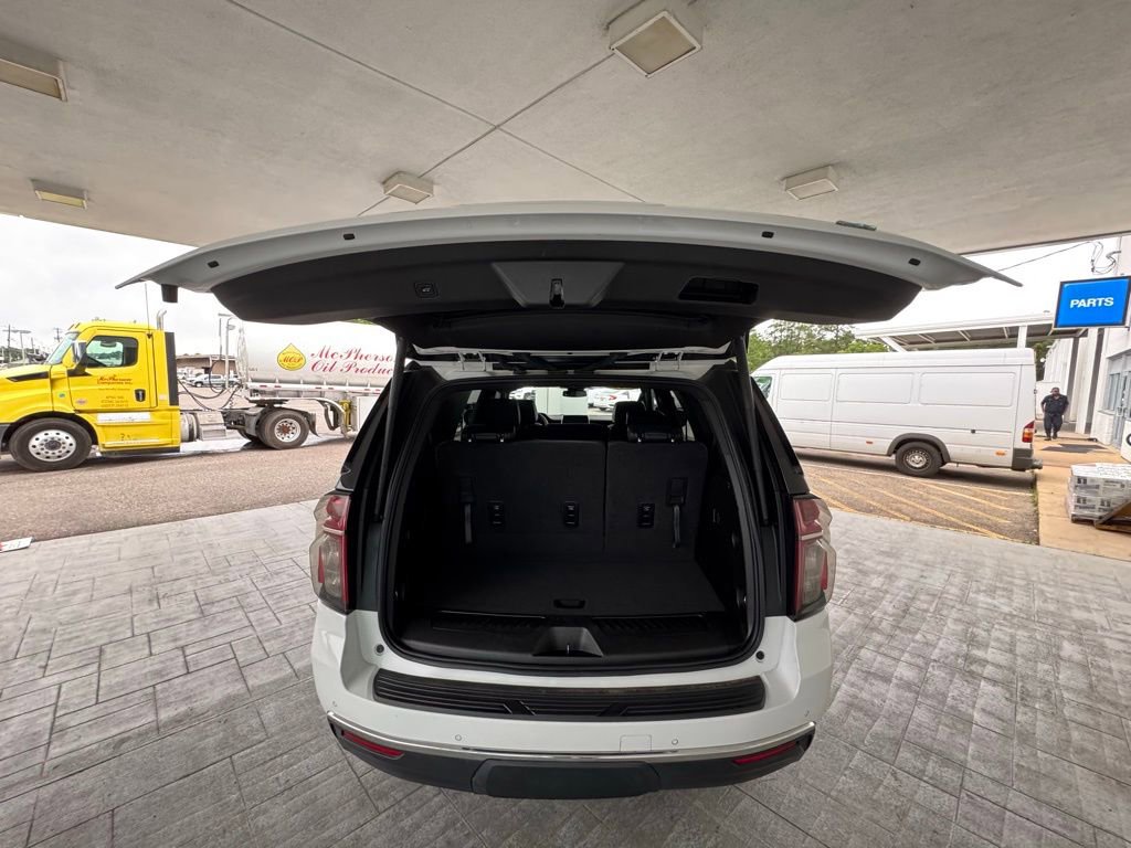 Used 2024 Chevrolet Tahoe LT image 9