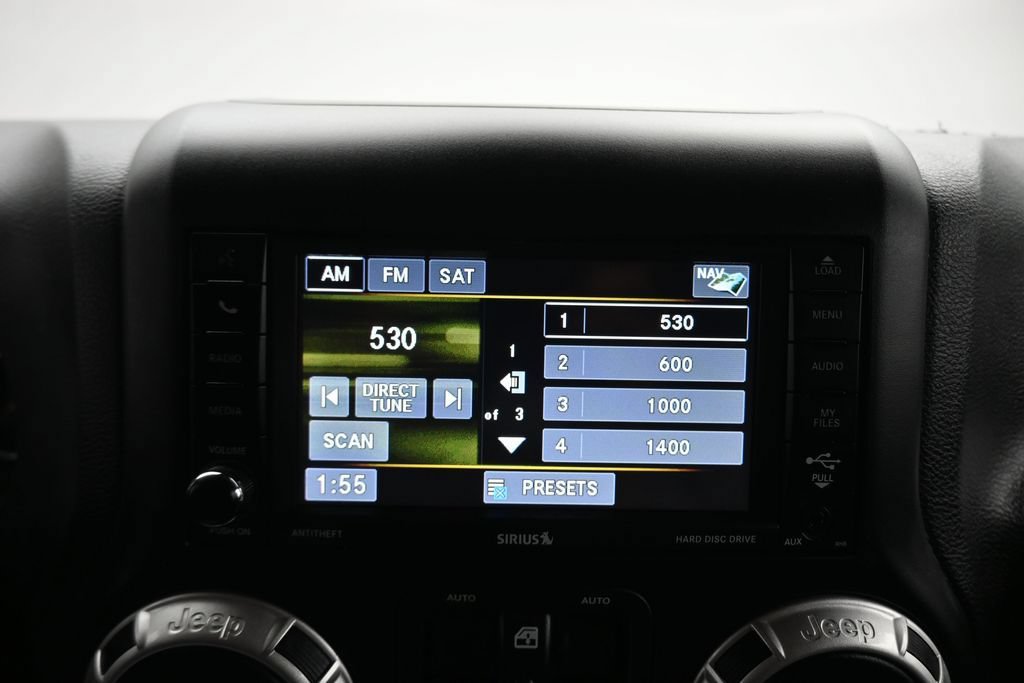 Used 2016 Jeep Wrangler Unlimited Rubicon AWD/4WD image 17