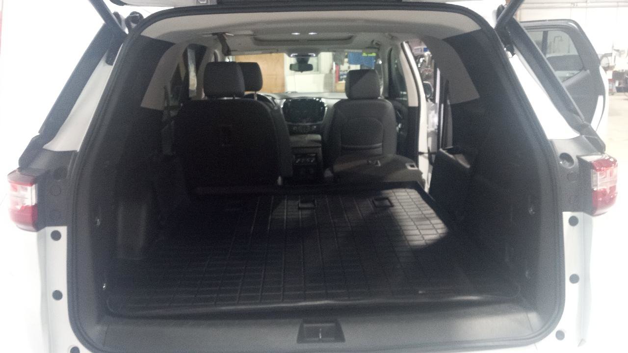 Used 2021 Chevrolet Traverse Premier AWD/4WD image 6