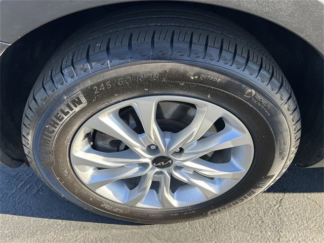 Used 2022 Kia Telluride LX image 16