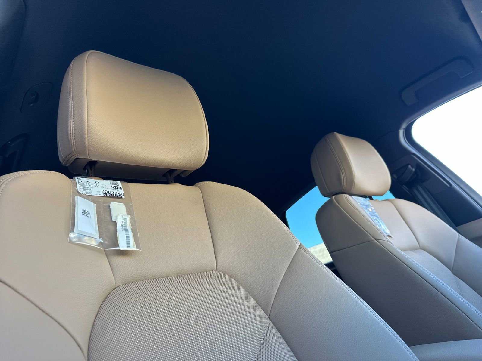 New 2026 Porsche Macan image 19