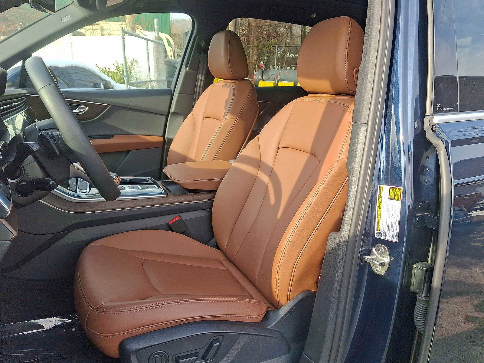 Certified 2025 Audi Q7 3.0T Premium w/ Convenience Package image 11