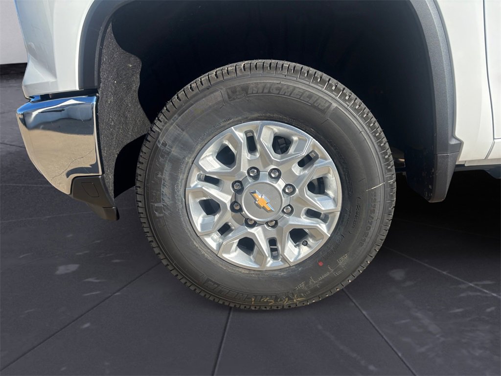 New 2026 Chevrolet Silverado 2500 LT image 14