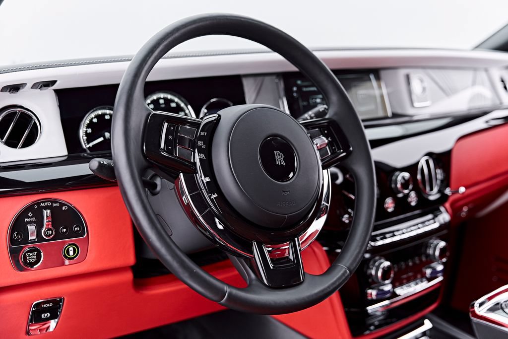 Used 2021 Rolls-Royce Phantom Sedan RWD image 55