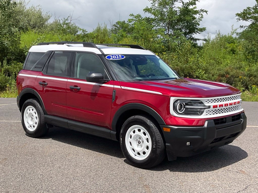 Certified 2025 Ford Bronco Sport Heritage w/ Convenience Package AWD/4WD image 1