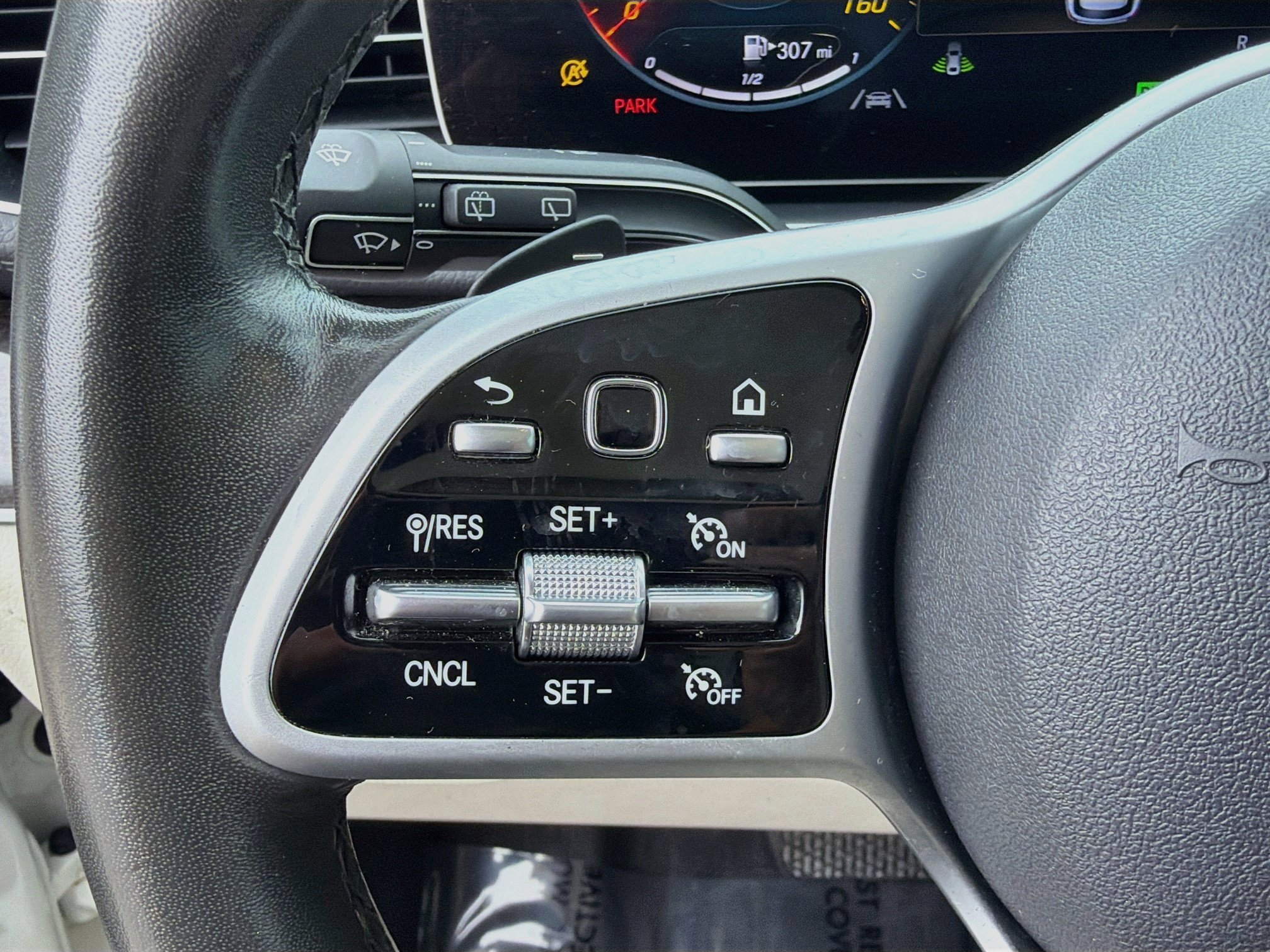 Used 2020 Mercedes-Benz GLE 580 4MATIC image 38
