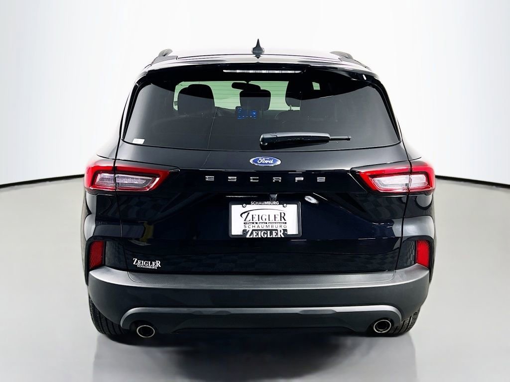 Used 2025 Ford Escape ST-Line image 6