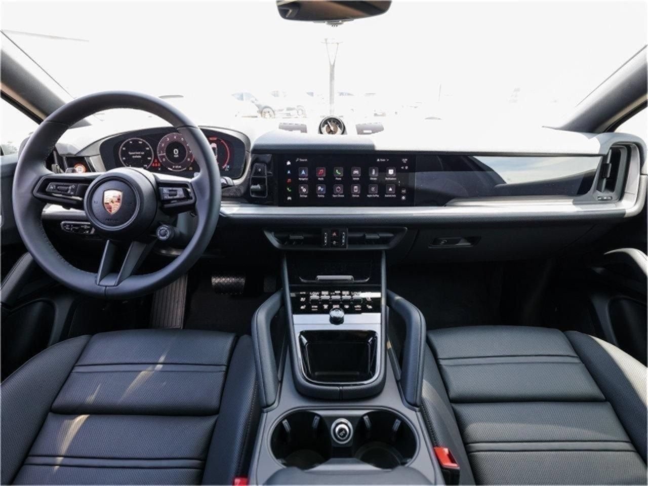 Certified 2025 Porsche Cayenne Coupe AWD/4WD image 24