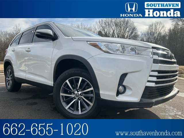 Used 2019 Toyota Highlander XLE image 1