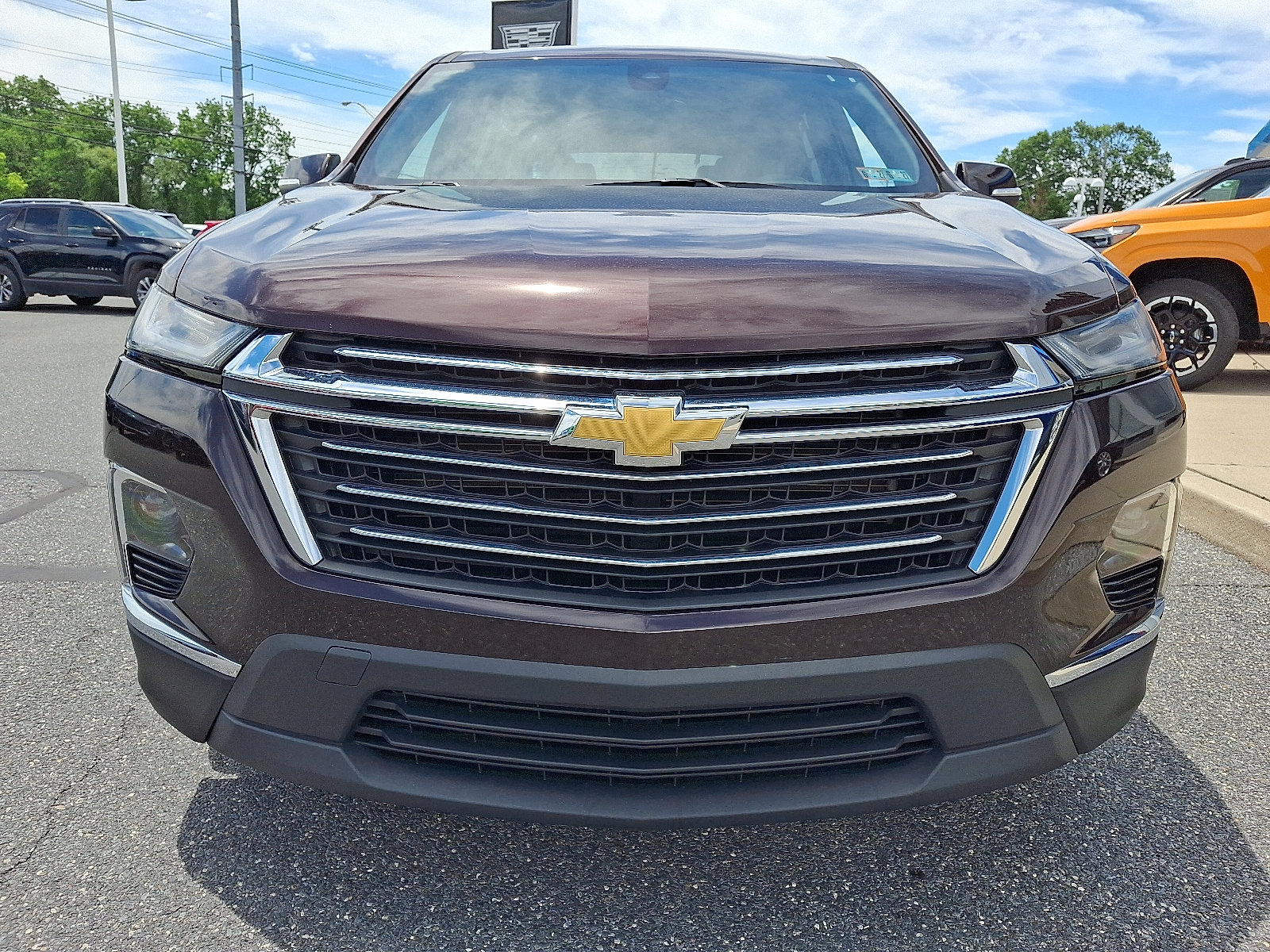 Certified 2023 Chevrolet Traverse LT w/ LPO, Cargo Package AWD/4WD image 2