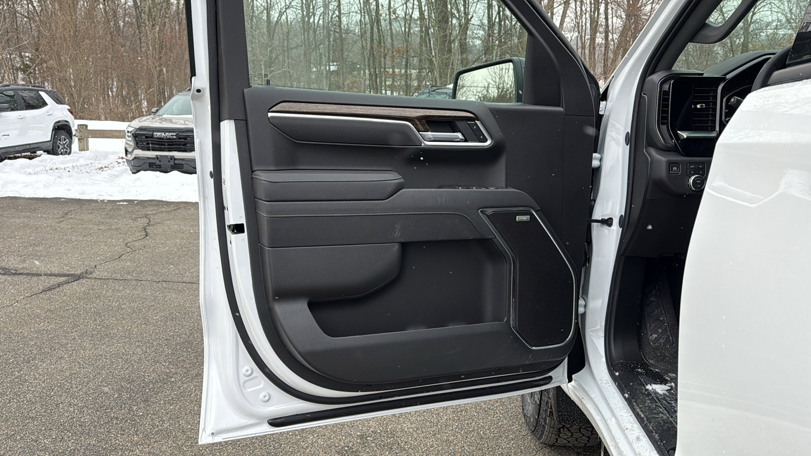 New 2026 GMC Sierra 1500 Elevation w/ Elevation Premium Package image 7