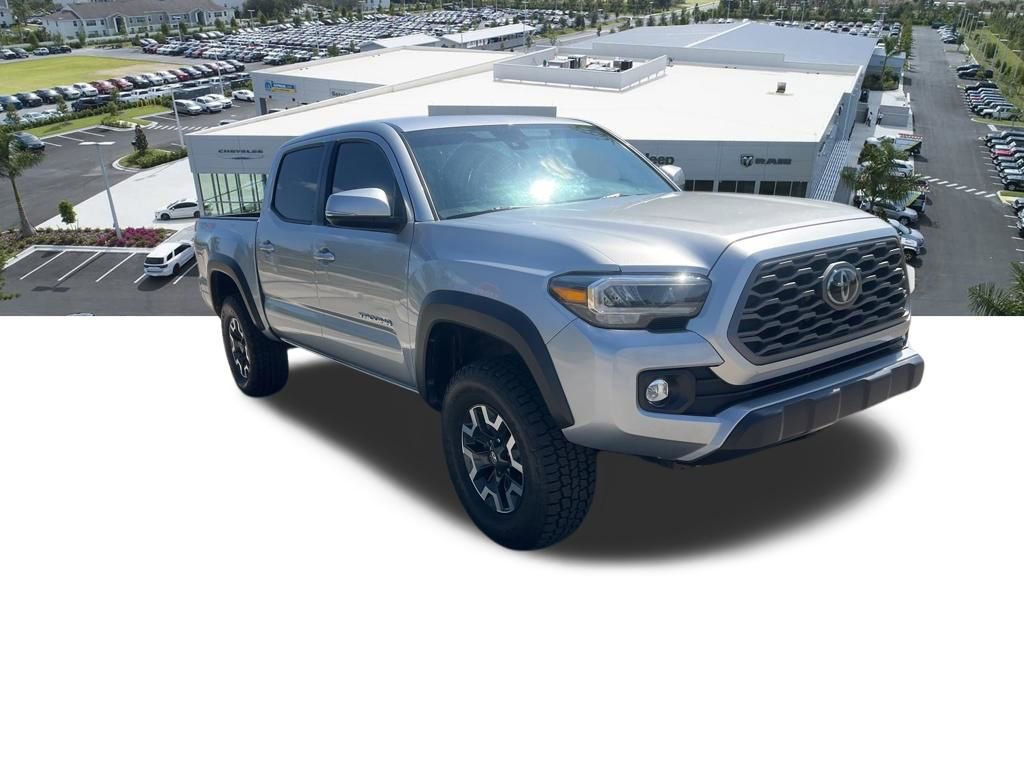 Used 2022 Toyota Tacoma TRD Off-Road AWD/4WD image 9