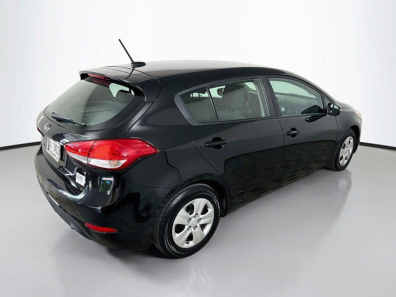 Used 2017 Kia Forte LX FWD image 7