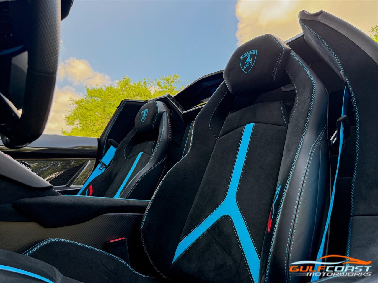 Used 2021 Lamborghini Aventador SVJ AWD/4WD image 26