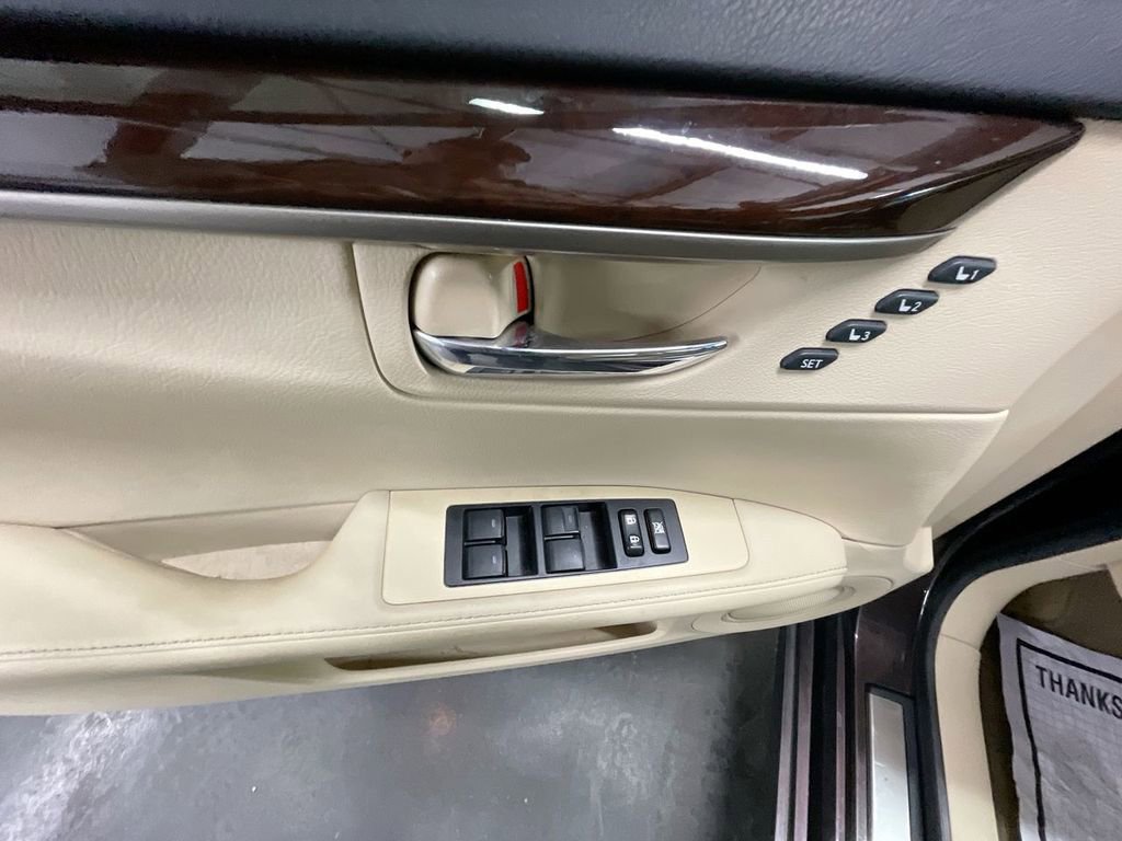Used 2013 Lexus ES 350 image 23