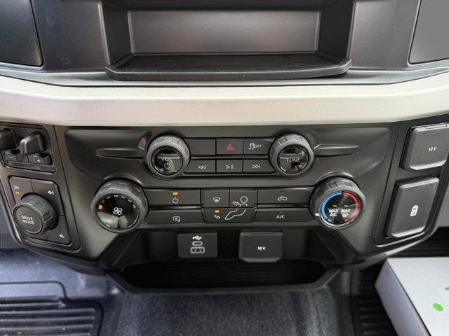 New 2026 Ford F550 4x4 Regular Cab Super Duty image 13