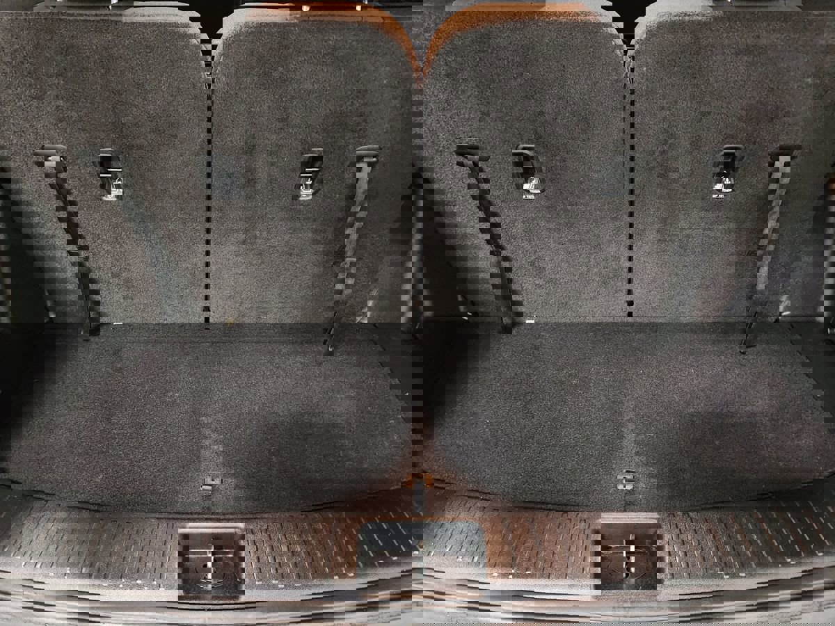 Used 2023 Kia Sorento LX image 55