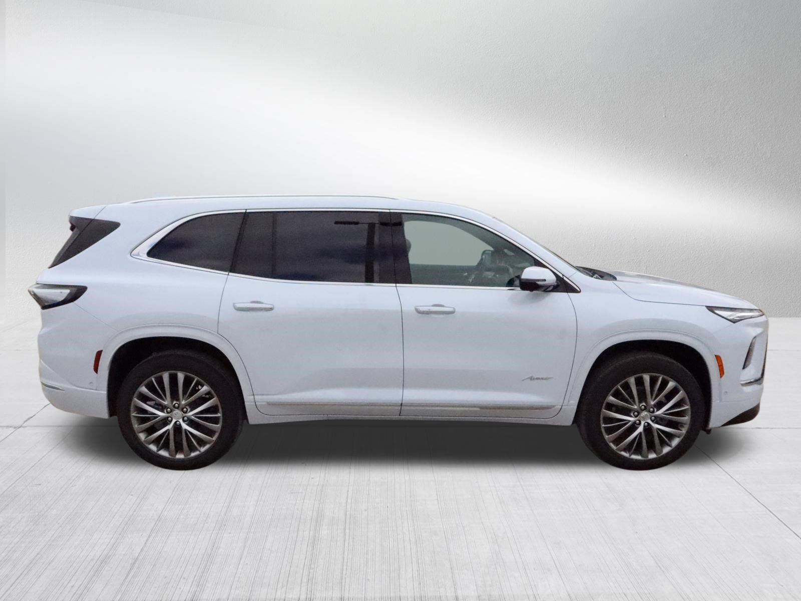 New 2026 Buick Enclave Avenir w/ Super Cruise Package image 8