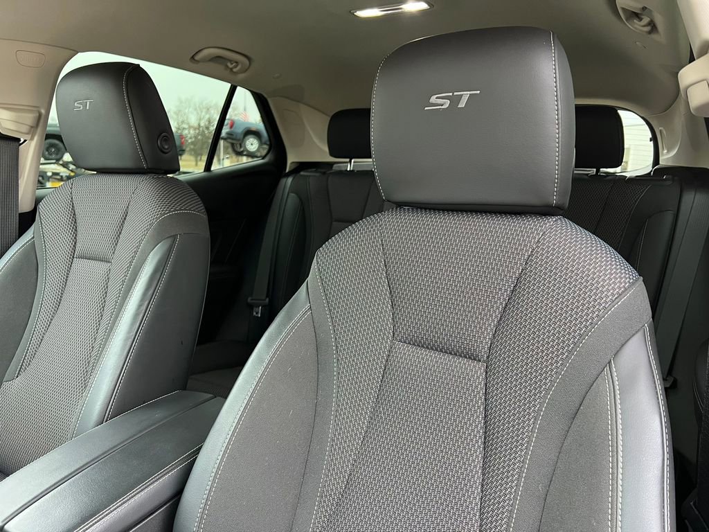 Used 2023 Buick Envision Preferred w/ Sport Touring Package image 14