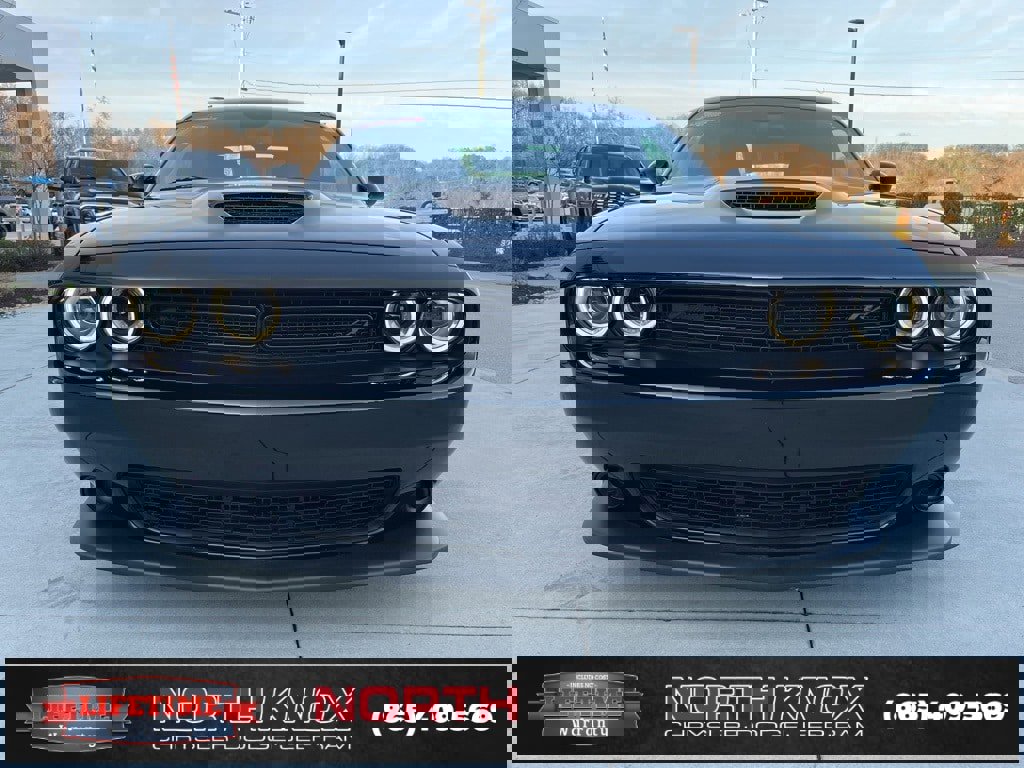 Used 2023 Dodge Challenger R/T w/ Blacktop Package image 26