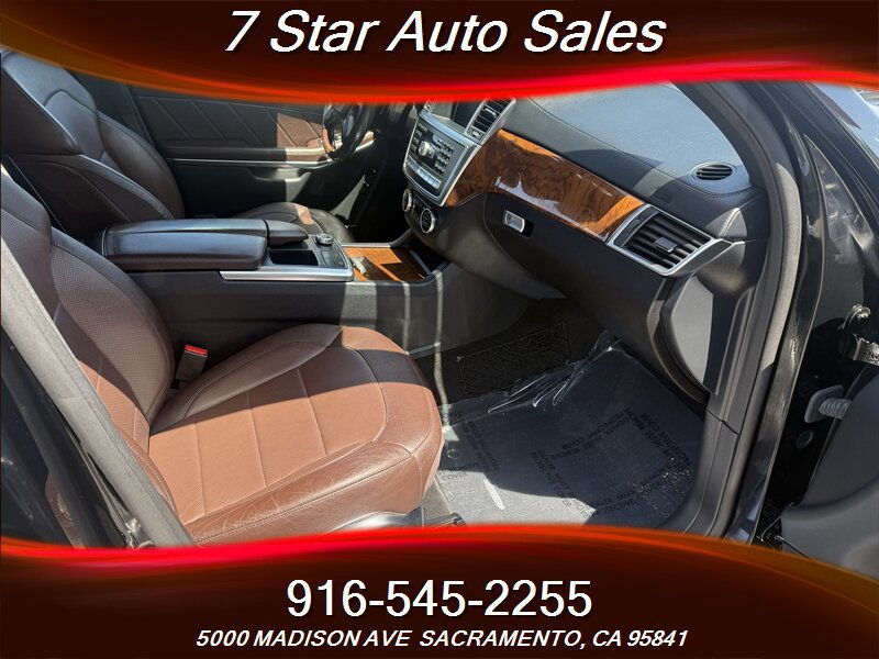 Used 2015 Mercedes-Benz GL 550 4MATIC image 16