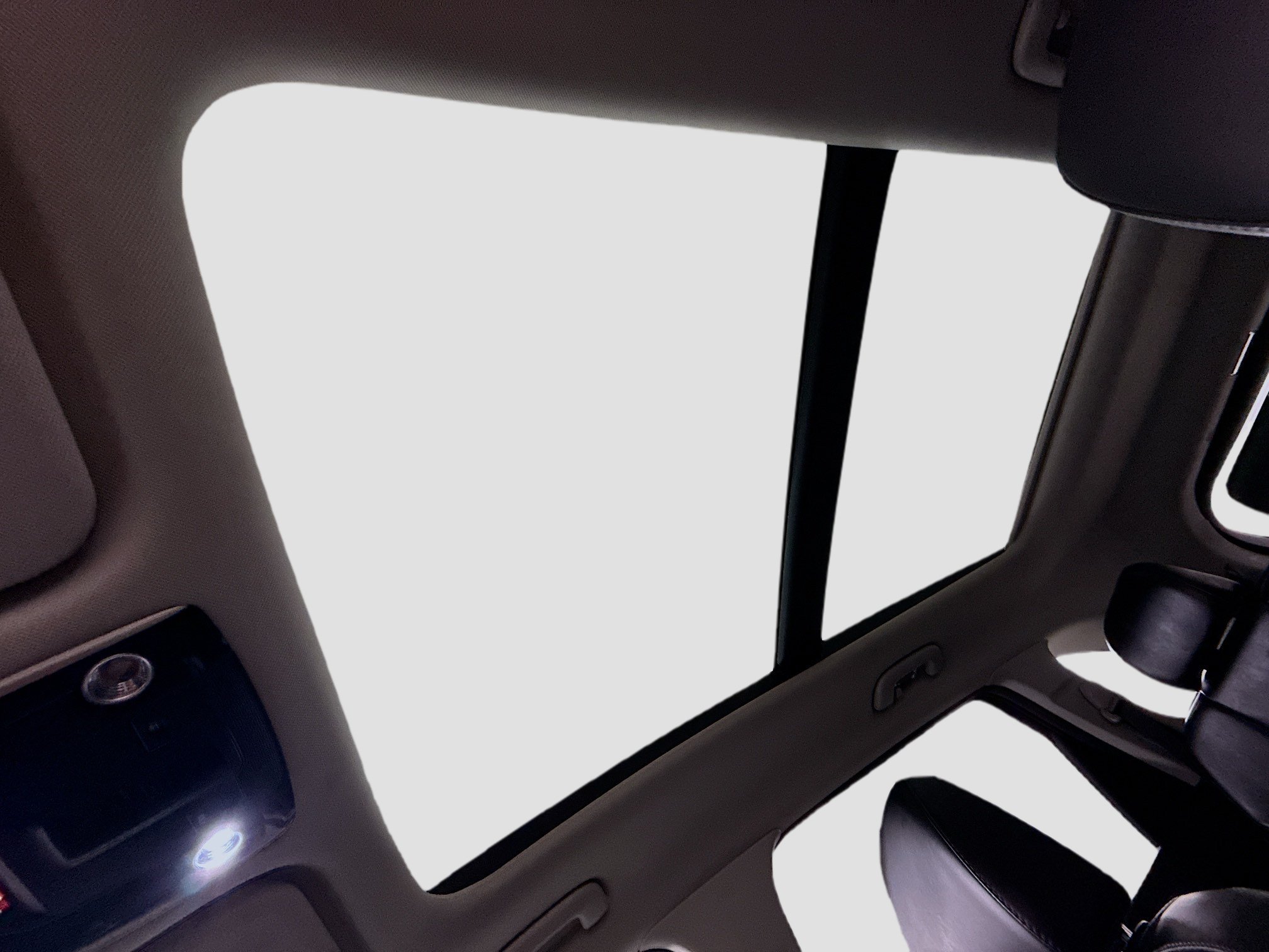 Used 2025 Kia Sorento S w/ Panoramic Sunroof Package FWD image 42