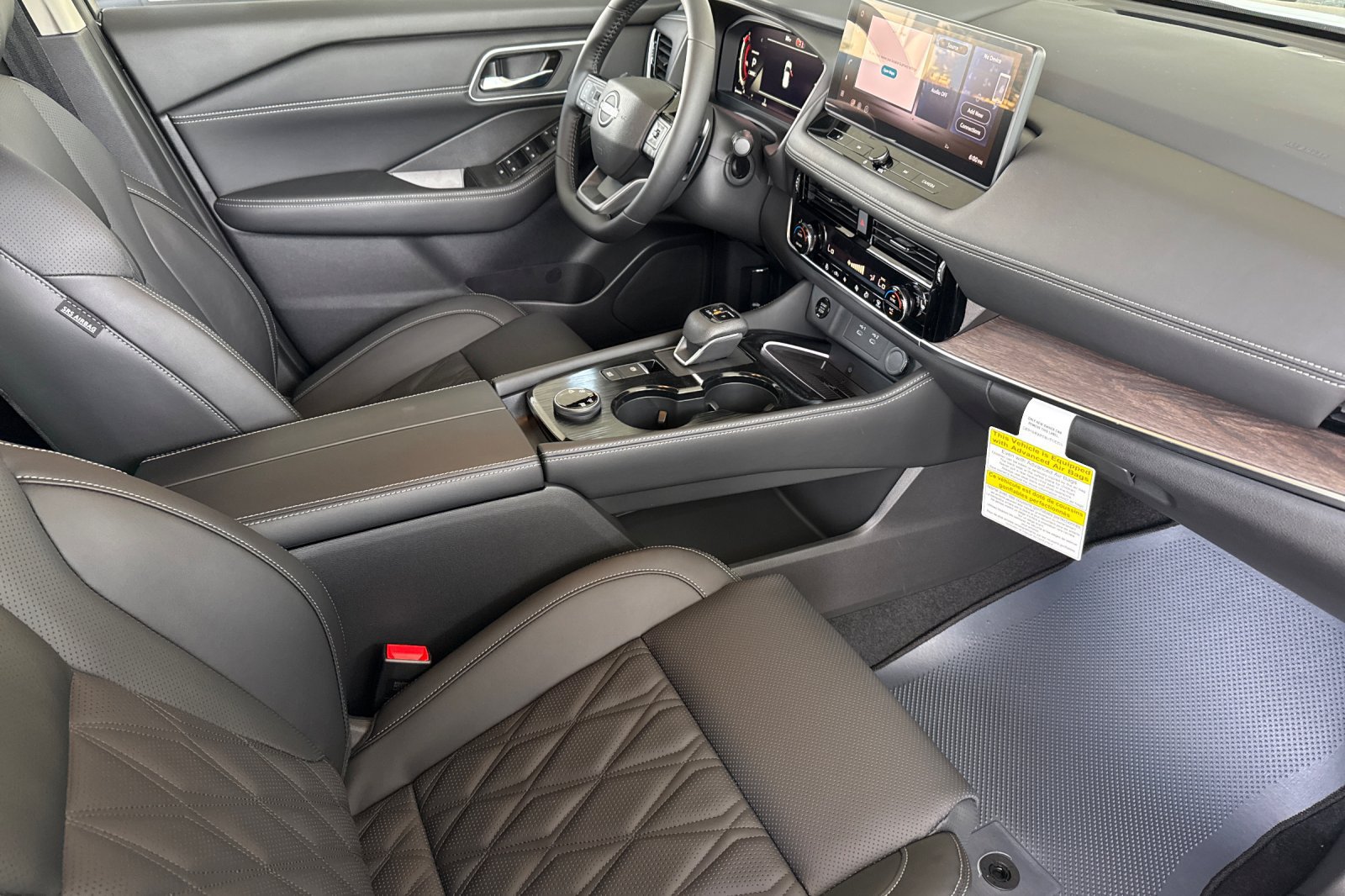 New 2026 Nissan Rogue Platinum AWD/4WD image 18