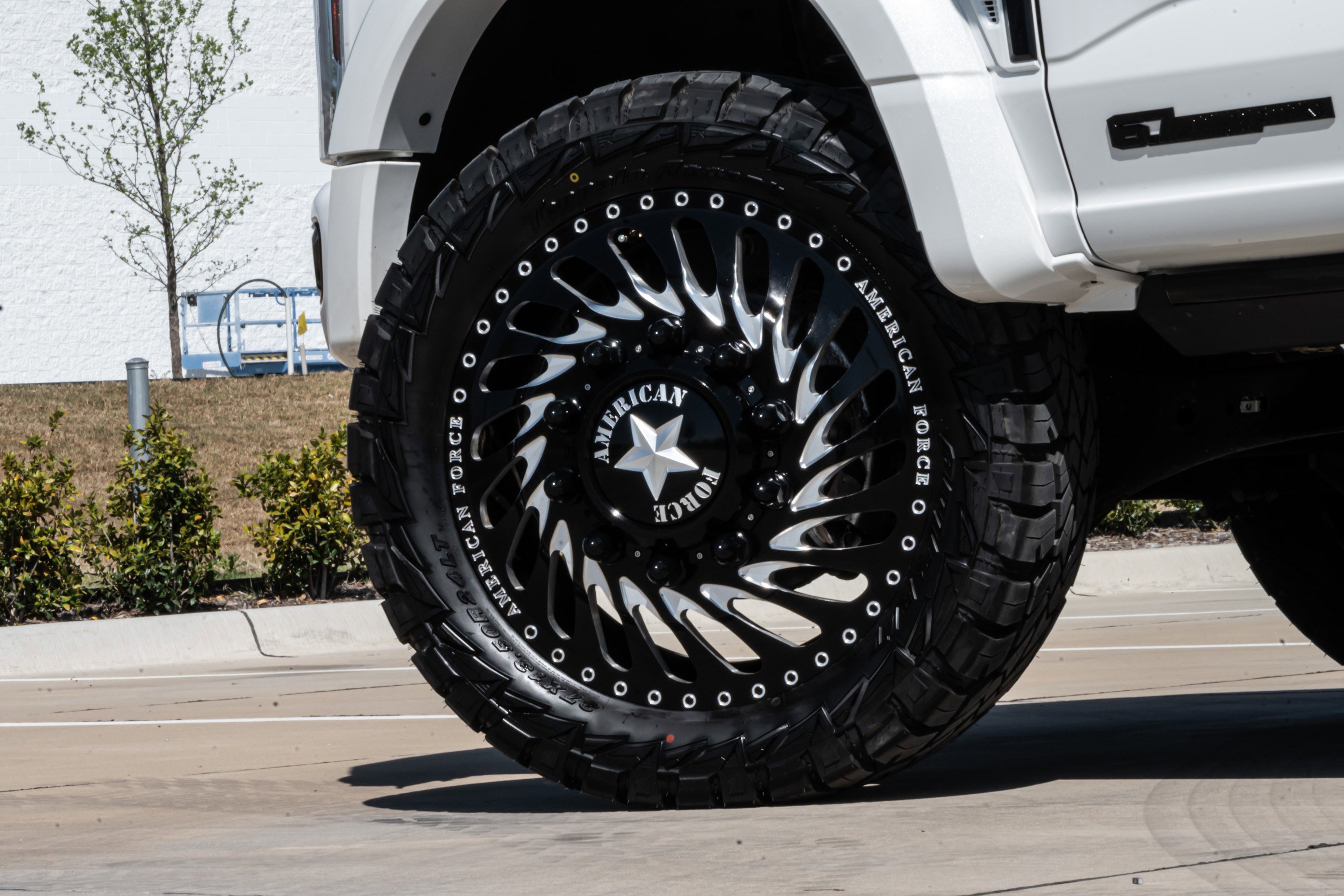 Used 2025 Ford F450 Platinum image 46