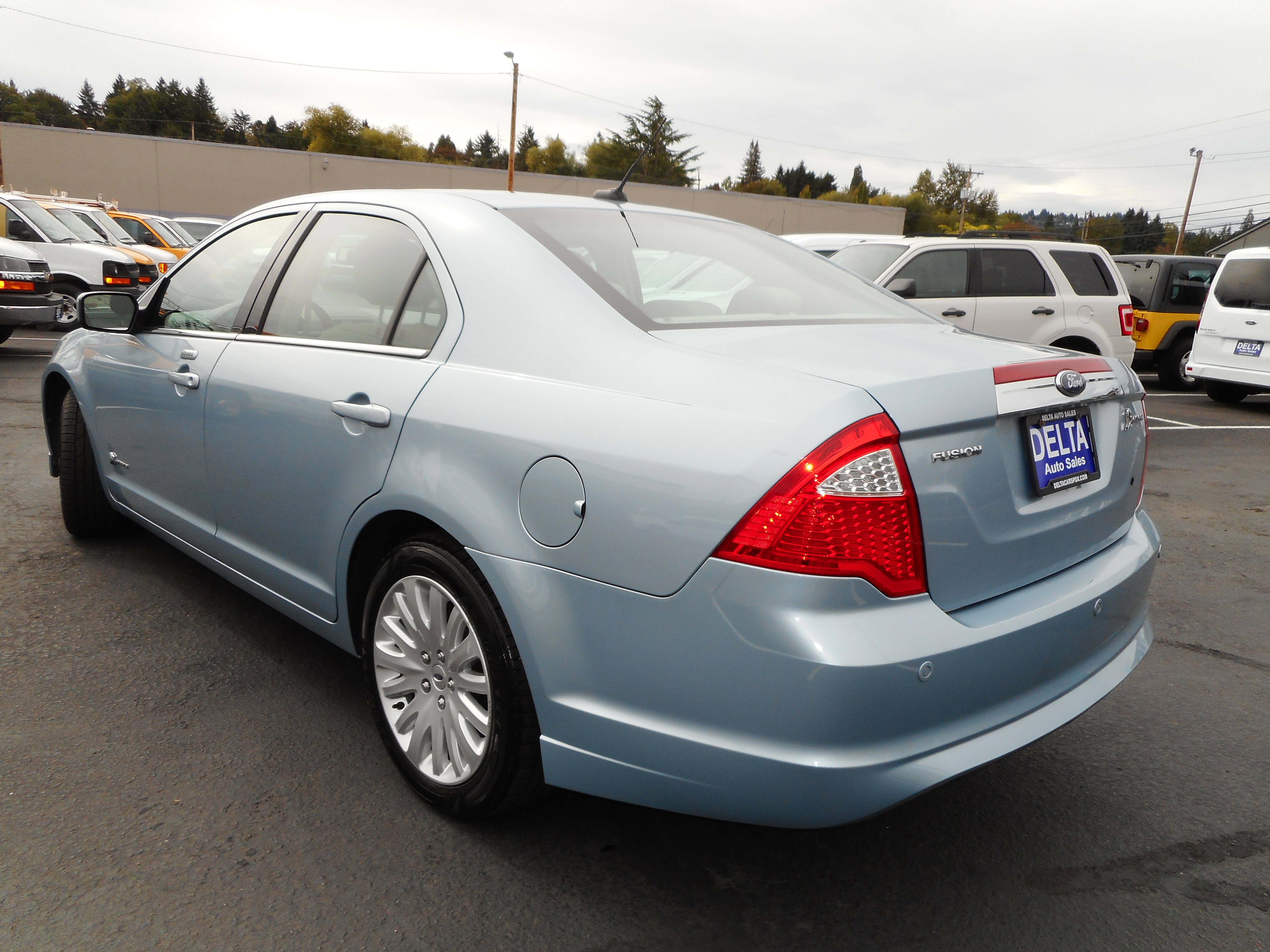 Used 2010 Ford Fusion Hybrid image 9