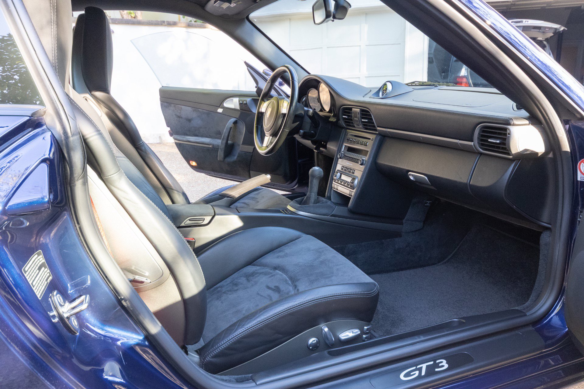 Used 2007 Porsche 911 GT3 RWD image 57