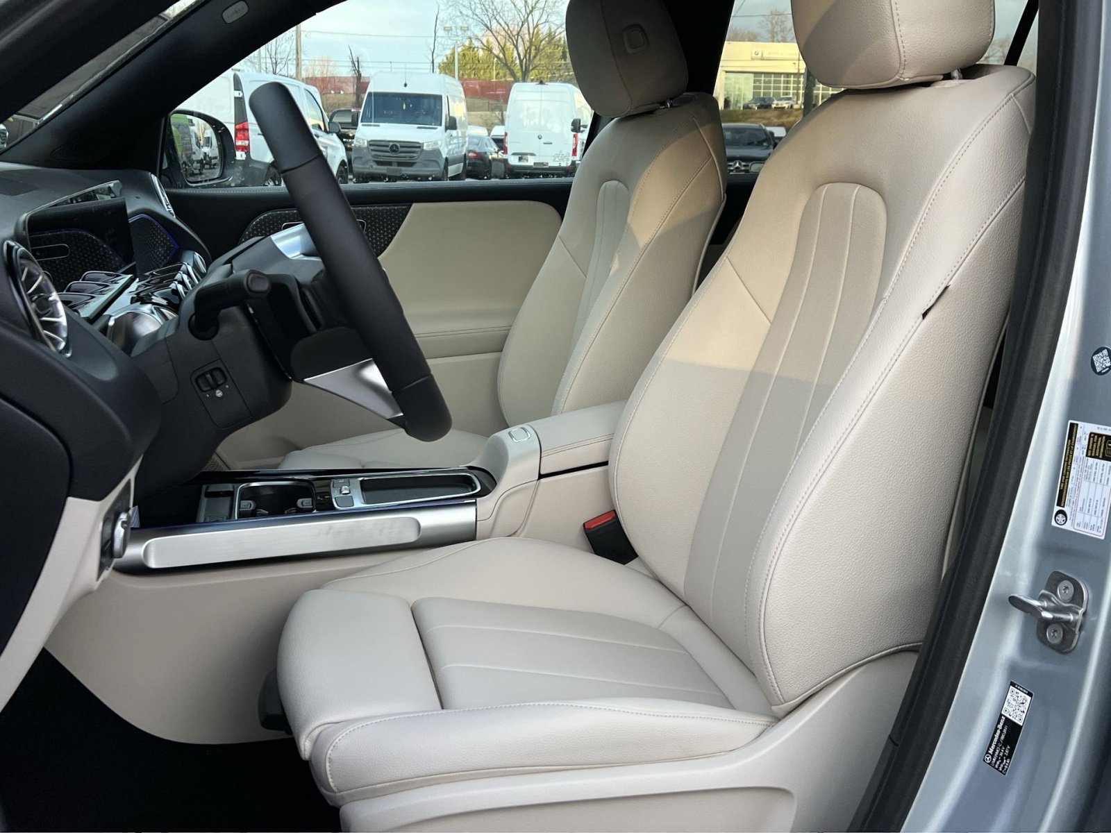 New 2026 Mercedes-Benz GLB 250 GLB 250 image 11