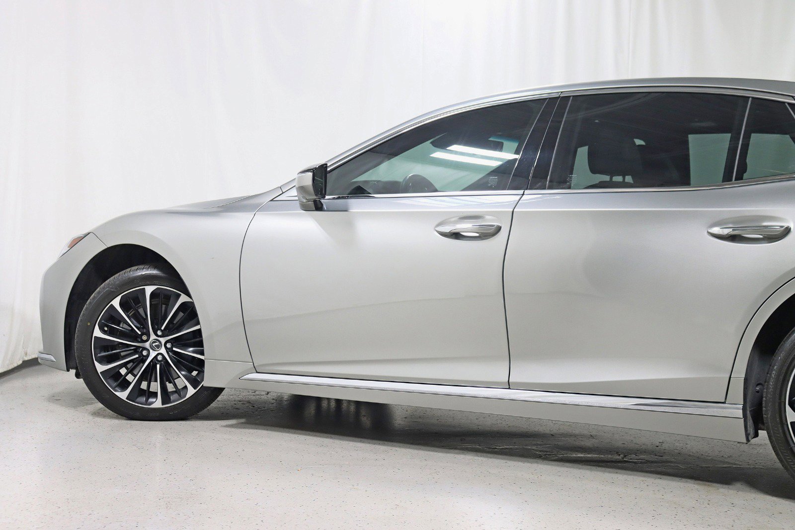 Used 2021 Lexus LS 500 AWD w/ Luxury Package image 11